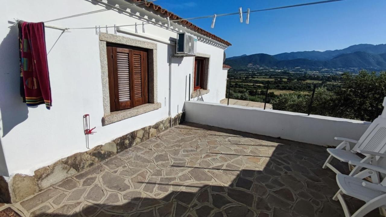 Casa L'Ulivariu Affittacamere 圣特奥多罗 外观 照片