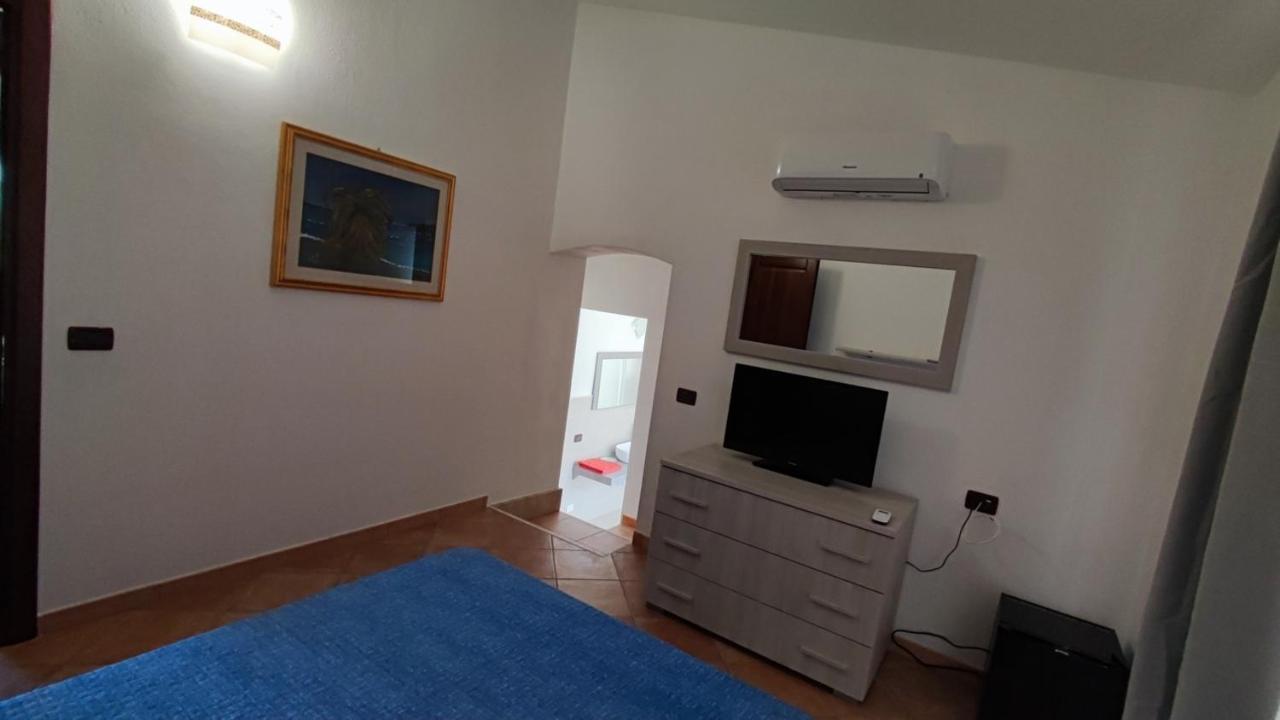 Casa L'Ulivariu Affittacamere 圣特奥多罗 外观 照片